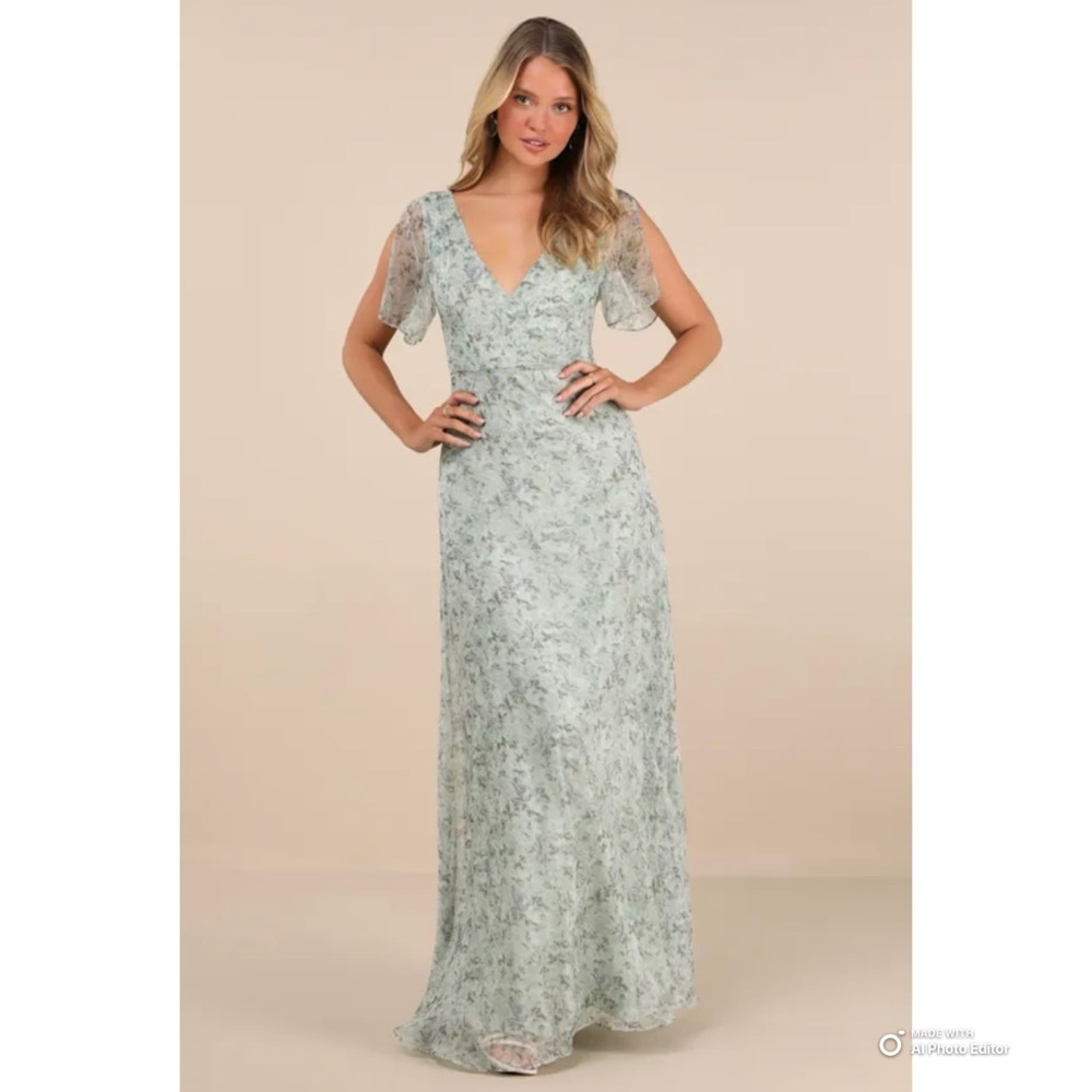 Lulus Medium Dreamiest Desire Sage Green Floral Flutter Sleeve Maxi Dress NWT